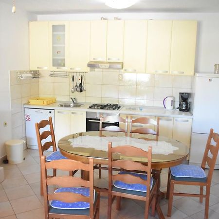 Apartment Martinic Пучишча Экстерьер фото